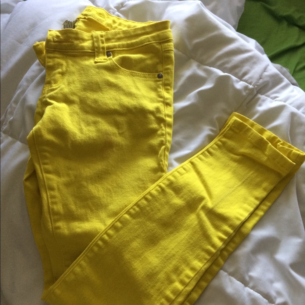 Urban Vibe Yellow Skinny Jeans Size 5
